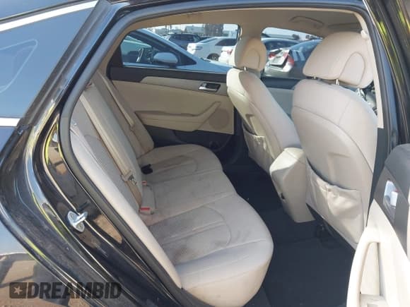 ✅ 2016 Hyundai Sonata SE • VIN: 5NPE24AF6GH406887 • Лот: 43665234. Опубликован ранее на IAAI с пробегом 107 477 миль. Бесплатный доступ к архиву аукционных продаж из США и подробный отчёт об истории автомобиля на DreamBid. Изображение 8.