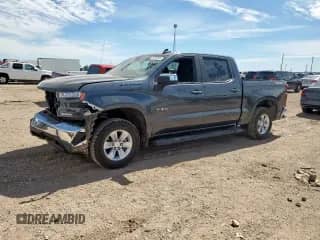 2020 Chevrolet Silverado 1500 LT z VIN 3GCUYDED5LG329421, wystawiony jako Copart lot #81015045 z przebiegiem 157 413 mil mil oraz Szkoda całkowita • Salvage title. Historia ofert i sprzedaży dostępna na DreamBid. Obrazek 1.