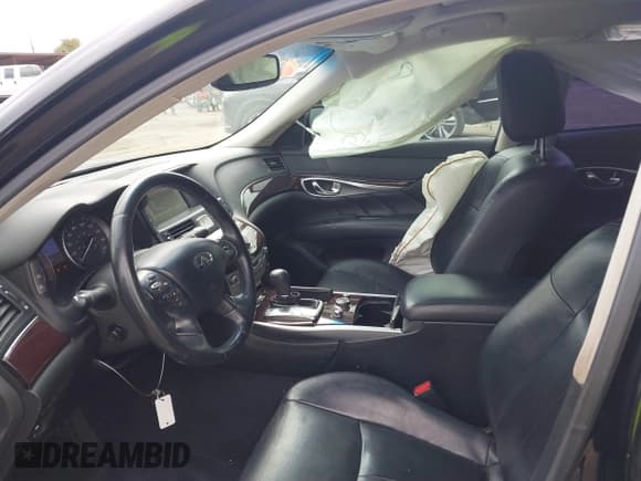 ✅ 2011 Infiniti M • VIN: JN1AY1AP4BM520246 • Лот: 41750241. Опубликован ранее на IAAI с пробегом 217 595 миль. Бесплатный доступ к архиву аукционных продаж из США и подробный отчёт об истории автомобиля на DreamBid. Изображение 5.