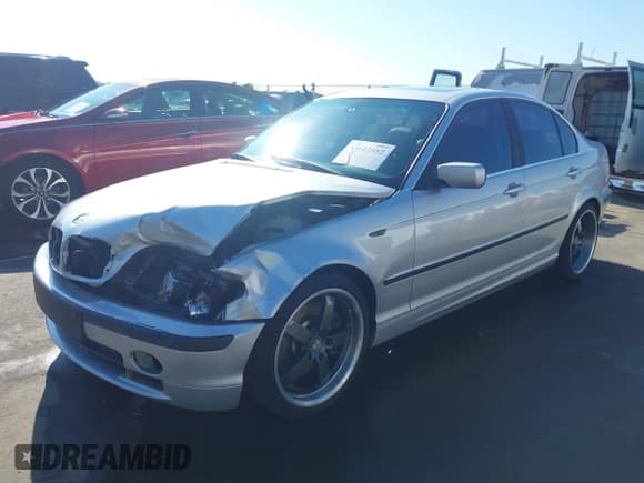 ✅ 2004 BMW 3 Series 330i • VIN: WBAEV53434KM38487 • Лот: 43642552. Опубликован ранее на IAAI с пробегом 135 906 миль. Бесплатный доступ к архиву аукционных продаж из США и подробный отчёт об истории автомобиля на DreamBid. Изображение 18.