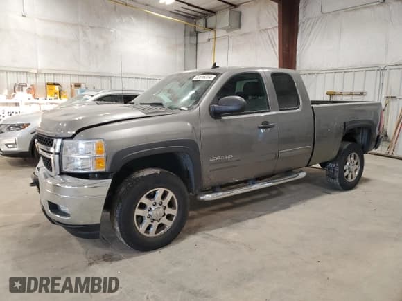 ✅ 2012 Chevrolet Silverado 2500HD LT • VIN: 1GC2KXCG9CZ269599 • Lot: 82616234. Wystawiony na Copart z przebiegiem 184 915 mil. Bezpłatny archiwum sprzedaży aukcyjnych z USA i szczegółowy raport historii pojazdu na DreamBid. Zdjęcie 1.