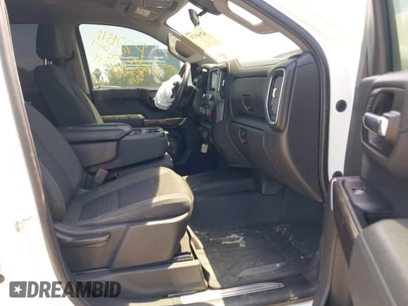 ✅ 2019 Chevrolet Silverado 1500 RST • VIN: 3GCUYEED7KG236968 • Lot: 42543171. Wystawiony na IAAI z przebiegiem 91 245 mil. Bezpłatny archiwum sprzedaży aukcyjnych z USA i szczegółowy raport historii pojazdu na DreamBid. Zdjęcie 5.