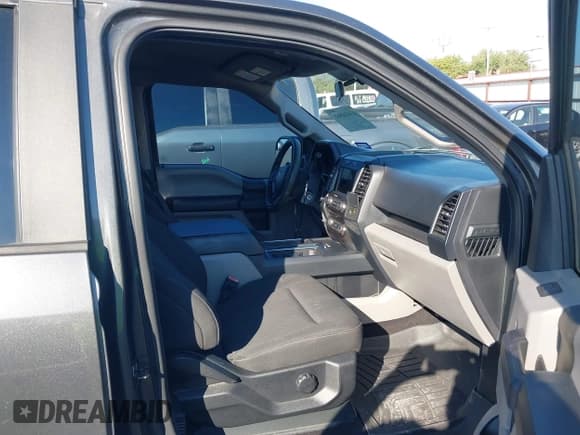 ✅ 2018 Ford F-150 XL • VIN: 1FTEW1CP7JKF53477 • Lot: 43410569. Listed on IAAI with 146,377 mi. Free auction sales archive from the USA and detailed vehicle history report at DreamBid. Image 5.