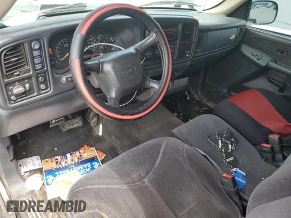 ✅ 2000 GMC Sierra 1500 SLE • VIN: 1GTEK14TXYZ181805 • Лот: 57353695. Опубликован ранее на Copart с пробегом 306 163 миль. Бесплатный доступ к архиву аукционных продаж из США и подробный отчёт об истории автомобиля на DreamBid. Изображение 8.