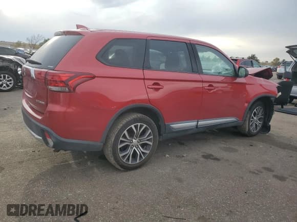 ✅ 2018 Mitsubishi Outlander ES • VIN: JA4AZ3A31JZ051955 • Lot: 91396445. Listed on Copart with 94,141 mi. Free auction sales archive from the USA and detailed vehicle history report at DreamBid. Image 3.