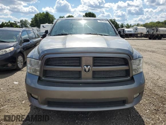 ✅ 2010 Dodge 1500 ST • VIN: 1D7RV1GT3AS223935 • Lot: 70775895. Wystawiony na Copart z przebiegiem 208 983 mil. Bezpłatny archiwum sprzedaży aukcyjnych z USA i szczegółowy raport historii pojazdu na DreamBid. Zdjęcie 5.