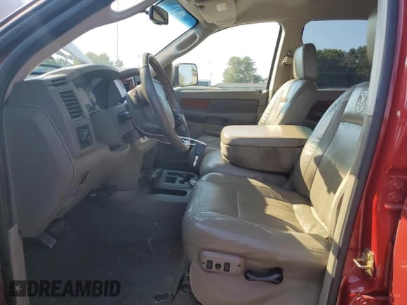 ✅ 2007 Dodge 1500 Laramie • VIN: 3D7KS19DX7G726541 • Lot: 71788575. Wystawiony na Copart z przebiegiem 200 069 mil. Bezpłatny archiwum sprzedaży aukcyjnych z USA i szczegółowy raport historii pojazdu na DreamBid. Zdjęcie 7.