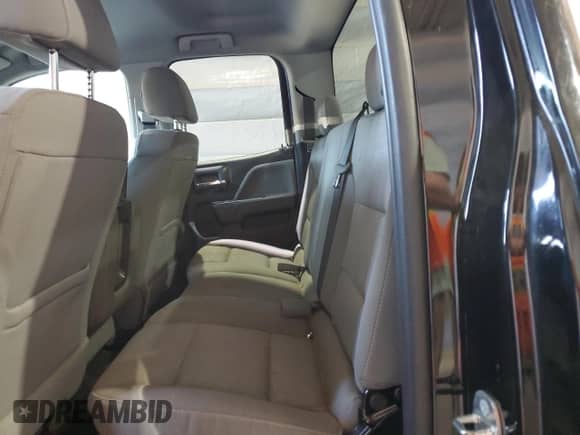 2018 Chevrolet Silverado 1500 Custom z VIN 1GCVKPECXJZ124060, wystawiony jako Copart lot #71775175 z przebiegiem 111 648 mil mil oraz Szkoda całkowita • Salvage title. Historia ofert i sprzedaży dostępna na DreamBid. Obrazek 10.