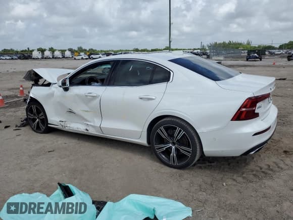 ✅ 2022 Volvo S60 Inscription • VIN: 7JRL12FL1NG154756 • Лот: 68890224. Опубликован ранее на Copart с пробегом 28 461 миль. Бесплатный доступ к архиву аукционных продаж из США и подробный отчёт об истории автомобиля на DreamBid. Изображение 2.