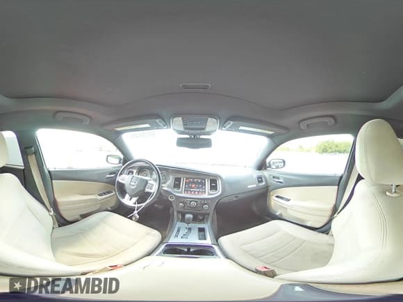 ✅ 2011 Dodge Charger Rallye • VIN: 2B3CL3CG9BH566270 • Lot: 68456455. Wystawiony na Copart z przebiegiem 176 417 mil. Bezpłatny archiwum sprzedaży aukcyjnych z USA i szczegółowy raport historii pojazdu na DreamBid. Zdjęcie 15.