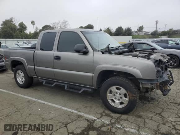 2006 Chevrolet Silverado 1500 LT2 z VIN 1GCEK19T16Z124365, wystawiony jako Copart lot #85999704 z przebiegiem Nie podano mil oraz Szkoda całkowita • Salvage title. Historia ofert i sprzedaży dostępna na DreamBid. Obrazek 4.