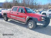 ✅ 2006 Chevrolet Silverado 2500HD LT3 • VIN: 1GCHK23D46F270846 • Lot: 41395200. Wystawiony na IAAI z przebiegiem 213 315 mil. Bezpłatny archiwum sprzedaży aukcyjnych z USA i szczegółowy raport historii pojazdu na DreamBid. Zdjęcie 1.