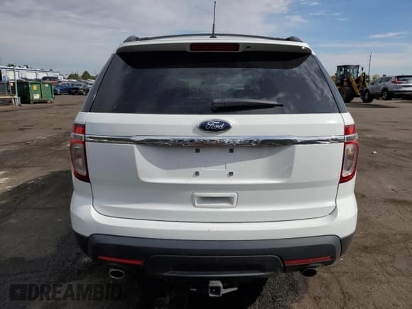 ✅ 2013 Ford Explorer • VIN: 1FM5K7B81DGC59035 • Lot: 55474215. Wystawiony na Copart z przebiegiem 86 549 mil. Bezpłatny archiwum sprzedaży aukcyjnych z USA i szczegółowy raport historii pojazdu na DreamBid. Zdjęcie 6.