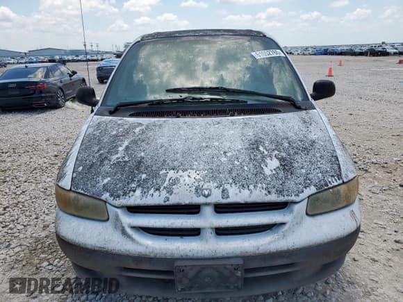✅ 1998 Dodge Caravan LE • VIN: 1B4GP54L0WB601480 • Lot: 61052765. Listed on Copart with 99,399 mi. Free auction sales archive from the USA and detailed vehicle history report at DreamBid. Image 5.