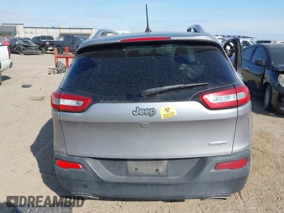 ✅ 2018 Jeep Cherokee Latitude • VIN: 1C4PJLCXXJD590109 • Lot: 41626291. Listed on IAAI with Not provided. Free auction sales archive from the USA and detailed vehicle history report at DreamBid. Image 15.