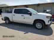 2022 Chevrolet Silverado 1500 Work Truck z VIN 1GCPDAEKXNZ621333, wystawiony jako Copart lot #66377754 z przebiegiem 46 805 mil mil oraz Szkoda całkowita • Salvage title. Historia ofert i sprzedaży dostępna na DreamBid. Obrazek 4.