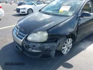 ✅ 2010 Volkswagen Jetta Limited Edition • VIN: 3VWRX7AJ4AM054934 • Lot: 42539609. Listed on IAAI with 245,048 mi. Free auction sales archive from the USA and detailed vehicle history report at DreamBid. Image 6.