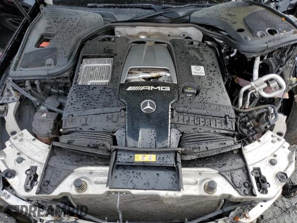 ✅ 2018 Mercedes-Benz E 63 S AMG • VIN: WDDZF8KB8JA403616 • Лот: 58410425. Опубликован ранее на Copart с пробегом 60 537 миль. Бесплатный доступ к архиву аукционных продаж из США и подробный отчёт об истории автомобиля на DreamBid. Изображение 11.