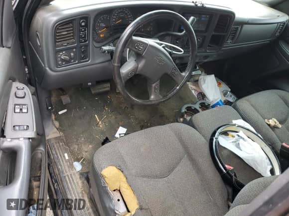 2005 Chevrolet Silverado 1500 Z71 z VIN 2GCEK19B351321259, wystawiony jako Copart lot #72497374 z przebiegiem 242 688 mil mil oraz Szkoda całkowita • Salvage title. Historia ofert i sprzedaży dostępna na DreamBid. Obrazek 8.