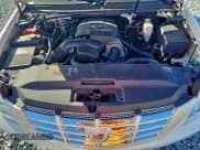 ✅ 2013 Cadillac Escalade Luxury • VIN: 1GYS4BEF9DR207827 • Lot: 94090095. Wystawiony na Copart z przebiegiem 112 223 mil. Bezpłatny archiwum sprzedaży aukcyjnych z USA i szczegółowy raport historii pojazdu na DreamBid. Zdjęcie 12.