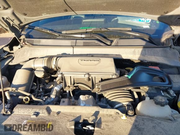 ✅ 2024 Jeep Compass Latitude • VIN: 3C4NJDBNXRT605923 • Lot: 43782149. Listed on IAAI with 38,997 mi. Free auction sales archive from the USA and detailed vehicle history report at DreamBid. Image 10.