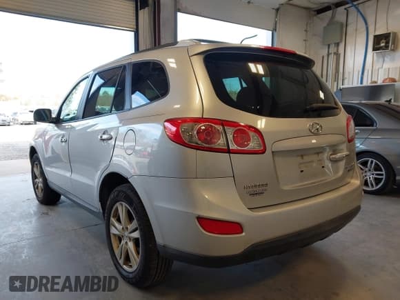 ✅ 2011 Hyundai Santa Fe Limited • VIN: 5XYZKDAG4BG063927 • Lot: 43914246. Listed on IAAI with 109,177 mi. Free auction sales archive from the USA and detailed vehicle history report at DreamBid. Image 3.