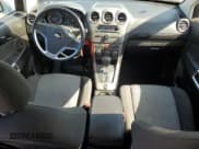 ✅ 2013 Chevrolet Captiva Sport LS • VIN: 3GNAL2EK4DS633298 • Lot: 61860675. Wystawiony na Copart z przebiegiem 142 457 mil. Bezpłatny archiwum sprzedaży aukcyjnych z USA i szczegółowy raport historii pojazdu na DreamBid. Zdjęcie 8.