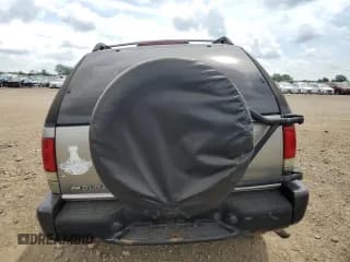 ✅ 2004 Chevrolet Blazer LS • VIN: 1GNCT18X54K104416 • Lot: 64748575. Wystawiony na Copart z przebiegiem Nie podano. Bezpłatny archiwum sprzedaży aukcyjnych z USA i szczegółowy raport historii pojazdu na DreamBid. Zdjęcie 6.