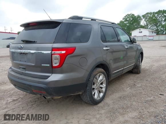 ✅ 2013 Ford Explorer Limited • VIN: 1FM5K7F95DGA00972 • Lot: 41857047. Wystawiony na IAAI z przebiegiem 118 613 mil. Bezpłatny archiwum sprzedaży aukcyjnych z USA i szczegółowy raport historii pojazdu na DreamBid. Zdjęcie 4.