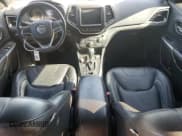 ✅ 2021 Jeep Cherokee Latitude Lux • VIN: 1C4PJLMN8MD154764 • Лот: 53322045. Опубликован ранее на Copart с пробегом 85 074 миль. Бесплатный доступ к архиву аукционных продаж из США и подробный отчёт об истории автомобиля на DreamBid. Изображение 8.