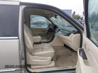 ✅ 2007 Cadillac Escalade • VIN: 1GYFK63897R300533 • Лот: 43693078. Опубликован ранее на IAAI с пробегом 156 044 миль. Бесплатный доступ к архиву аукционных продаж из США и подробный отчёт об истории автомобиля на DreamBid. Изображение 5.