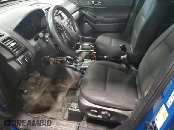 ✅ 2018 Ford Police Interceptor Utility • VIN: 1FM5K8AT0JGB93343 • Lot: 80195865. Wystawiony na Copart z przebiegiem 108 973 mil. Bezpłatny archiwum sprzedaży aukcyjnych z USA i szczegółowy raport historii pojazdu na DreamBid. Zdjęcie 7.