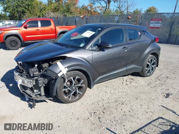 ✅ 2021 Toyota C-HR XLE • VIN: NMTKHMBX2MR123495 • Лот: 43495430. Опубликован ранее на IAAI с пробегом 49 705 миль. Бесплатный доступ к архиву аукционных продаж из США и подробный отчёт об истории автомобиля на DreamBid. Изображение 2.