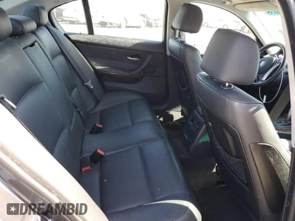 ✅ 2007 BMW 3 Series 335i • VIN: WBAVB73507VH20590 • Lot: 61993035. Listed on Copart with 199,938 mi. Free auction sales archive from the USA and detailed vehicle history report at DreamBid. Image 10.