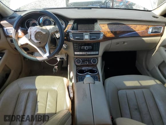 ✅ 2012 Mercedes-Benz CLS 550 • VIN: WDDLJ7DB5CA025429 • Lot: 80883895. Wystawiony na Copart z przebiegiem 160 383 mil. Bezpłatny archiwum sprzedaży aukcyjnych z USA i szczegółowy raport historii pojazdu na DreamBid. Zdjęcie 8.