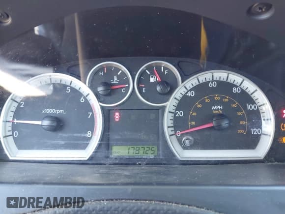 ✅ 2008 Chevrolet Aveo LT • VIN: KL1TG56648B177918 • Lot: 41575526. Wystawiony na IAAI z przebiegiem 178 725 mil. Bezpłatny archiwum sprzedaży aukcyjnych z USA i szczegółowy raport historii pojazdu na DreamBid. Zdjęcie 7.