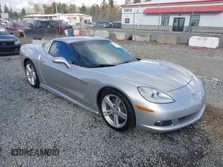 ✅ 2005 Chevrolet Corvette • VIN: 1G1YY24UX55111470 • Lot: 43476862. Wystawiony na IAAI z przebiegiem Nie podano. Bezpłatny archiwum sprzedaży aukcyjnych z USA i szczegółowy raport historii pojazdu na DreamBid. Zdjęcie 1.