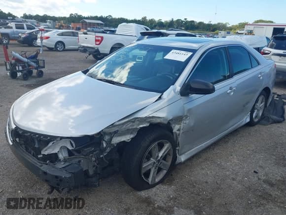 ✅ 2014 Toyota Camry LE • VIN: 4T1BF1FK5EU856041 • Лот: 43481143. Опубликован ранее на IAAI с пробегом 202 105 миль. Бесплатный доступ к архиву аукционных продаж из США и подробный отчёт об истории автомобиля на DreamBid. Изображение 17.