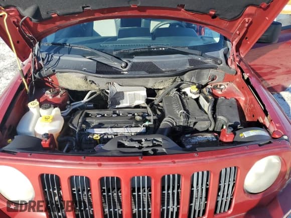 ✅ 2008 Jeep Patriot Sport • VIN: 1J8FT28098D714899 • Lot: 70204505. Wystawiony na Copart z przebiegiem 62 182 mil. Bezpłatny archiwum sprzedaży aukcyjnych z USA i szczegółowy raport historii pojazdu na DreamBid. Zdjęcie 12.