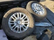 ✅ 2022 Chevrolet Silverado 2500HD High Country • VIN: 1GC4YREY8NF122025 • Lot: 92279435. Wystawiony na Copart z przebiegiem 17 312 mil. Bezpłatny archiwum sprzedaży aukcyjnych z USA i szczegółowy raport historii pojazdu na DreamBid. Zdjęcie 12.