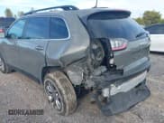 ✅ 2022 Jeep Cherokee Latitude Lux • VIN: 1C4PJMMN1ND514383 • Lot: 43303360. Wystawiony na IAAI z przebiegiem 25 467 mil. Bezpłatny archiwum sprzedaży aukcyjnych z USA i szczegółowy raport historii pojazdu na DreamBid. Zdjęcie 6.