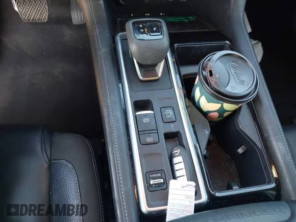 2022 Nissan Pathfinder SL с VIN 5N1DR3CB6NC270227, выставлен на аукционе IAAI как лот 43322854 с пробегом 46 196 миль миль и . История ставок и продаж доступна на DreamBid. Изображение 11.