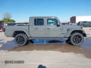 ✅ 2023 Jeep Gladiator Overland • VIN: 1C6HJTFG9PL550321 • Lot: 43596513. Listed on IAAI with 53,363 mi. Free auction sales archive from the USA and detailed vehicle history report at DreamBid. Image 14.