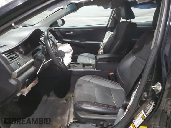 ✅ 2016 Toyota Camry SE • VIN: 4T1BF1FK3GU241765 • Лот: 71011255. Опубликован ранее на Copart с пробегом 195 002 миль. Бесплатный доступ к архиву аукционных продаж из США и подробный отчёт об истории автомобиля на DreamBid. Изображение 7.