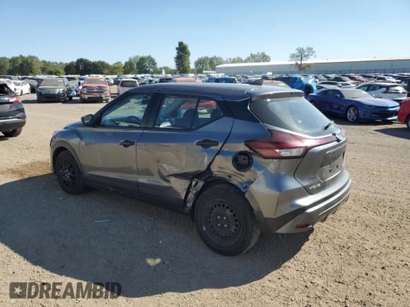 ✅ 2021 Nissan Kicks S • VIN: 3N1CP5BV5ML488078 • Лот: 81968705. Опубликован ранее на Copart с пробегом 96 855 миль. Бесплатный доступ к архиву аукционных продаж из США и подробный отчёт об истории автомобиля на DreamBid. Изображение 2.