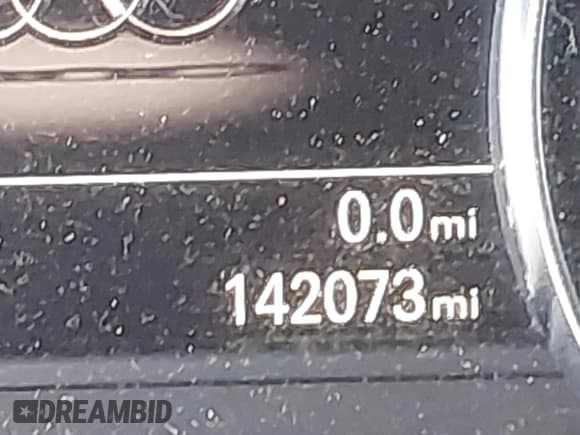 ✅ 2015 Audi S8 • VIN: WAUK2AFD5FN021986 • Лот: 41986491. Опубликован ранее на IAAI с пробегом 142 073 миль. Бесплатный доступ к архиву аукционных продаж из США и подробный отчёт об истории автомобиля на DreamBid. Изображение 15.