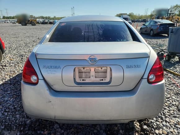 ✅ 2004 Nissan Maxima SE • VIN: 1N4BA41E64C809245 • Lot: 84568195. Listed on Copart with 190,732 mi. Free auction sales archive from the USA and detailed vehicle history report at DreamBid. Image 6.
