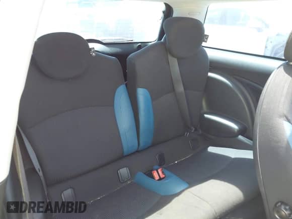 2009 MINI Hardtop S with VIN WMWMF73539TW83496, listed as a IAAI auction lot 42479363 with 148,079 mi miles and . Bid and sale history available at DreamBid. Image 8.