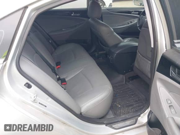 2014 Hyundai Sonata Limited с VIN 5NPEC4AC6EH884520, выставлен на аукционе IAAI как лот 41832196 с пробегом 162 516 миль миль и . История ставок и продаж доступна на DreamBid. Изображение 8.