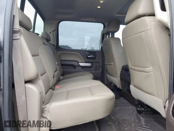 2016 Chevrolet Silverado 3500HD LTZ z VIN 1GC4K0E89GF287467, wystawiony jako Copart lot #79270264 z przebiegiem 147 184 mil mil oraz Szkoda całkowita • Salvage title. Historia ofert i sprzedaży dostępna na DreamBid. Obrazek 10.